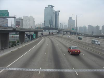 Hong Kong returning to airport