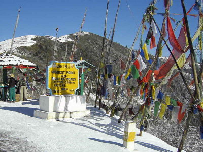 Summit of the Cheli la pass