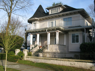 Queen Anne style mansion, ca. 1910