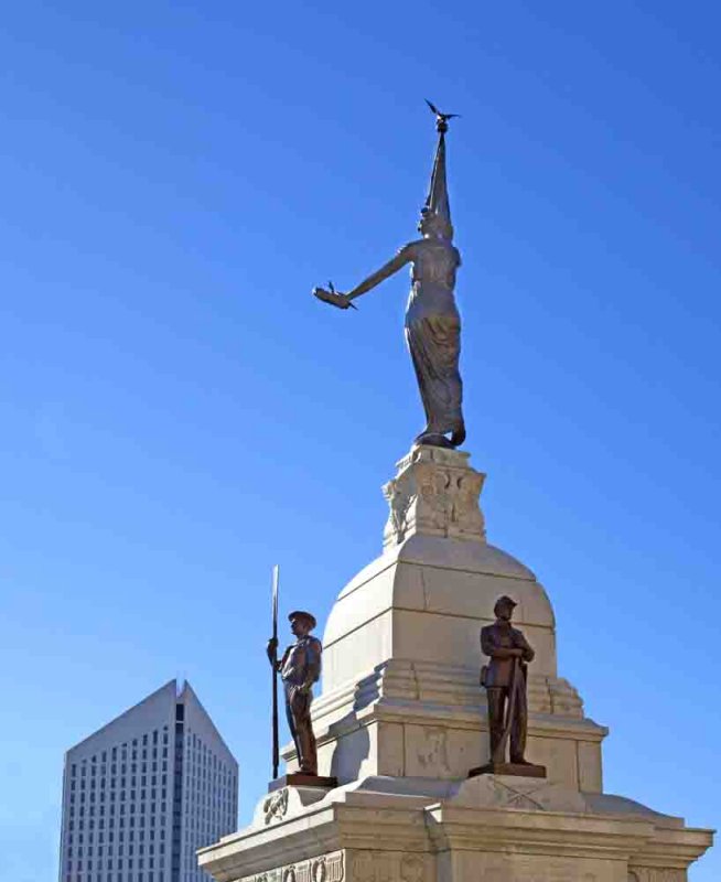 Epic Center and Civil War memorial,  Wichita,KS