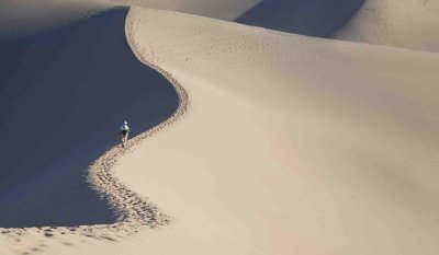 Sand dunes hiker