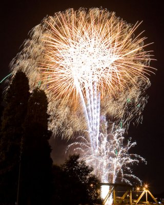 July 4 09 Portland Fireworks-56.jpg
