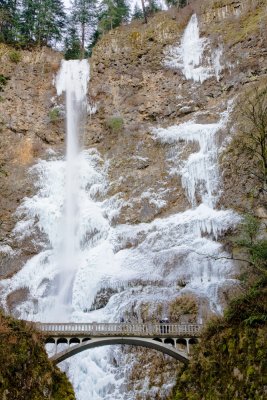 Dec 9 09 Gorge Ice Falls-032.jpg