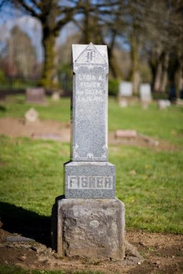 Apr 1 08 Vancouver Cemetery-4.jpg