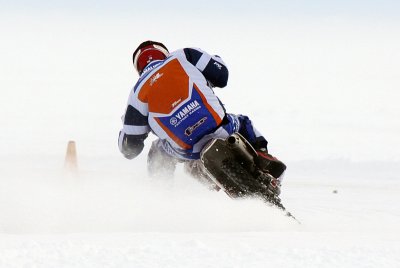 ::: Ice Racing on Lake Winnebago :::