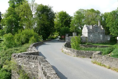 Castell Malgwyn-Wales 042.jpg