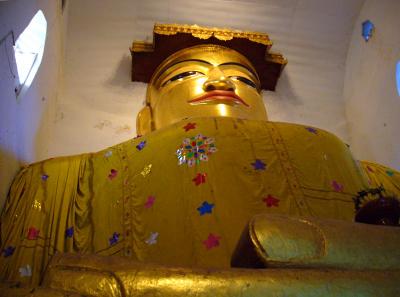 Giant buddha, Manuha Paya
