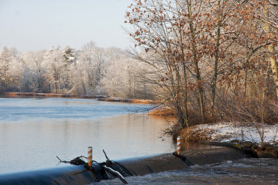 A dusting of snow by the weir