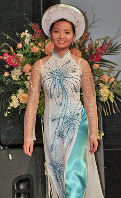 Traditional dress5.jpg