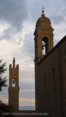 San Augustino and Palazzo Comunale
