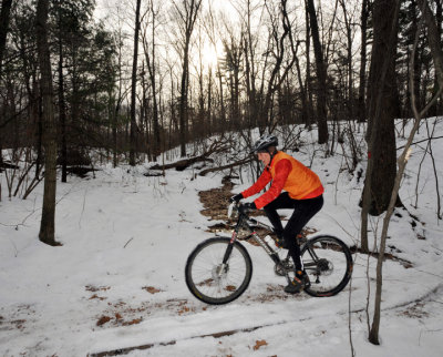 Christmas Madness MTB Race, Central Park, Schenectady NY, Dec. 20, 2009
