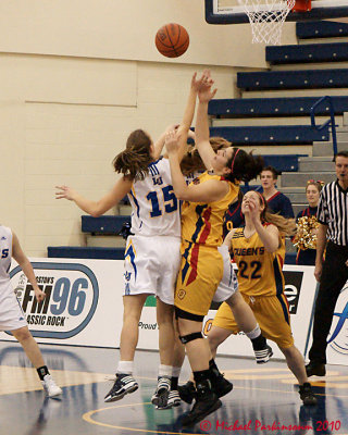 Queen's Vs Laurentian 04060 copy.jpg