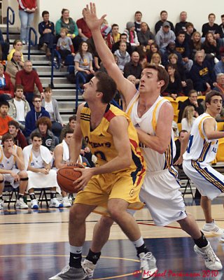 Queen's Vs Laurentian 04606 copy.jpg