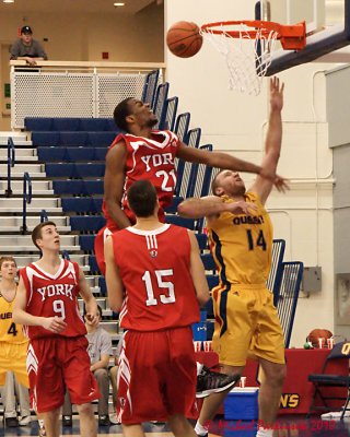Queen's Vs York 05700_filtered copy.jpg