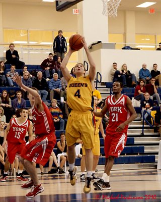 Queen's Vs York 05801_filtered copy.jpg