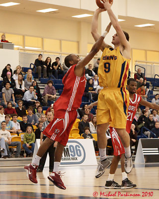 Queen's Vs York 05826_filtered copy.jpg