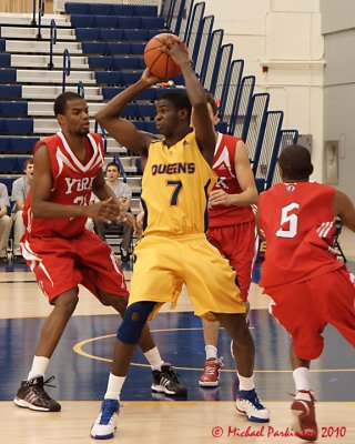 Queens Vs York 05753_filtered copy.jpg
