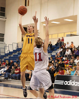 Queen's Vs Carleton W-Basketball 02-13-10