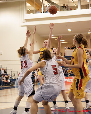 Queen's vs Carleton 08672 copy.jpg