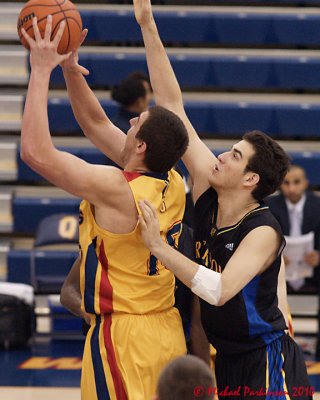 Queen's Vs Ryerson 00233 copy.jpg