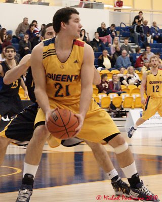 Queen's Vs Ryerson 00267 copy.jpg