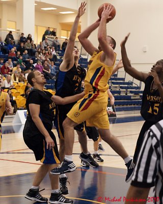 Queen's Vs Ryerson 00415 copy.jpg