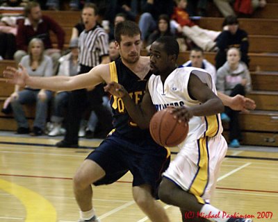 Queens Vs Laurentian 09836.JPG