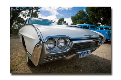 A Ford Thunderbird.jpg