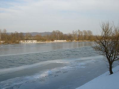 Inn river almost frozen