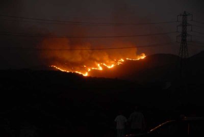 Fire coming towards us Monday Eve Glenn Ranch Rd