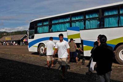 Dos Palmas Tourist Bus