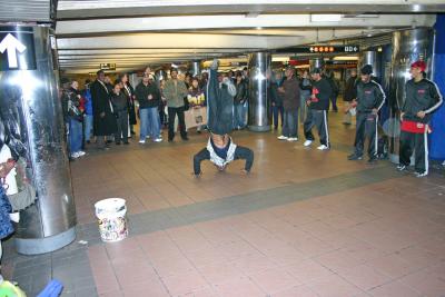 Subway Dancers