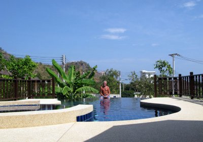 Gunnar in the Pool