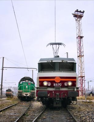 the CC6570 at Avignon depot with the BB69236.