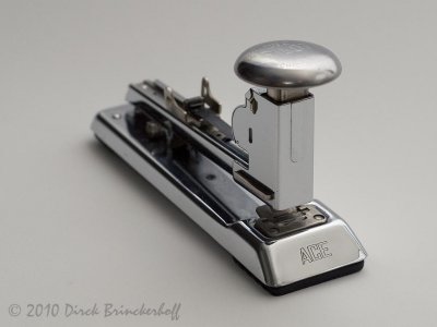 DSC_0160Stapler.jpg