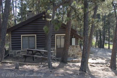 067LakeCabin.jpg