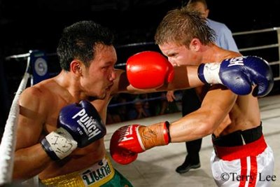 Boxing - Hatwell (Aust) vs Sithkrupon (Thai)