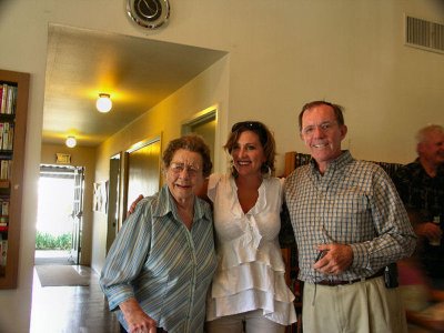 Mary, Lisa & Vern 2010 pw.jpg