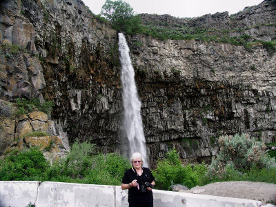Twin Falls, Idaho--Phyllis getting her hair done TW pbase pic 0078.jpg
