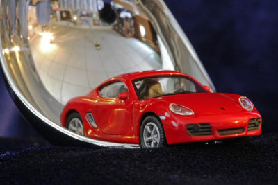 Scoop of Porsche ...   09 /03..Red car or spoon..