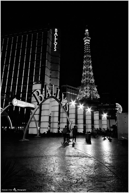 Night Stroll