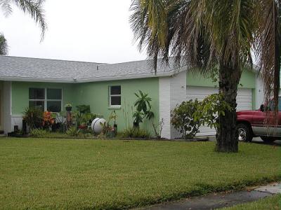 outside front4.JPG