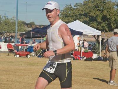 Kelly completes his first ever Triathlon - the Quarter IM