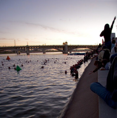 First wave prepares for start of Quarterman swim in Tempe Town Lake