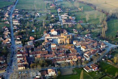 L'glise fortifie du XIVe sicle