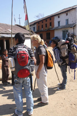 Chhiring Sherpa (guide), Annemiek and Aziz (porter)