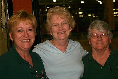 B&W-167 Linda Claxton, Redetha Sullivan, Joanne Thompson