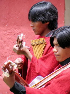 2008 Peru Return from Puno Musicians
