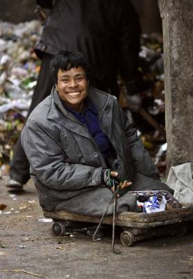 Legless and hunting through the garbage and still smiling. 4974.jpg