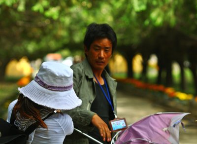 3. Assault on Tibetan employee by a female tourist from China at the Summer Palace, Lhasa Tibet.